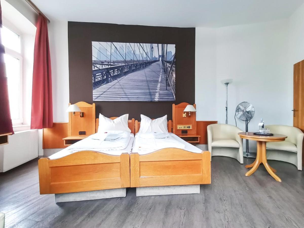 Kitzinger Hof An Der B8 Hotel