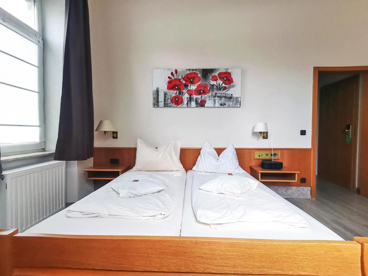 Kitzinger Hof An Der B8 Hotel